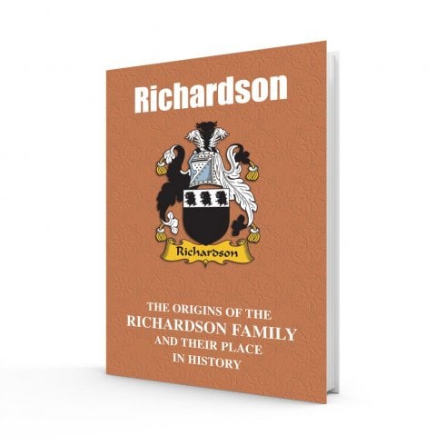 Lang Syne Publishers Ltd UK Name Book Richardson 978-1-85217-543-6
